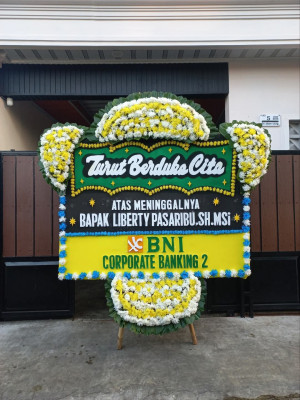 Papan Bunga Duka di Cigentur