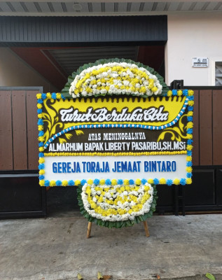 Papan Bunga Duka di Cigentur